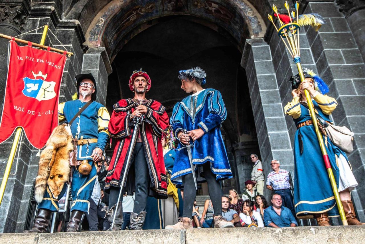 Les Apparts Du Vignal De Cheyrac Polignac  Exterior foto